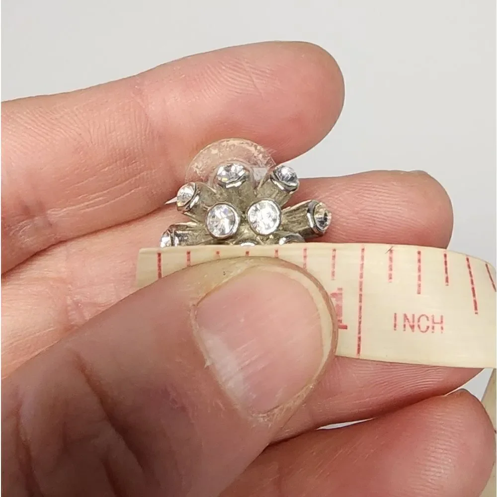 Vintage J. Crew Round White/Clear Crystal Flower Earrings